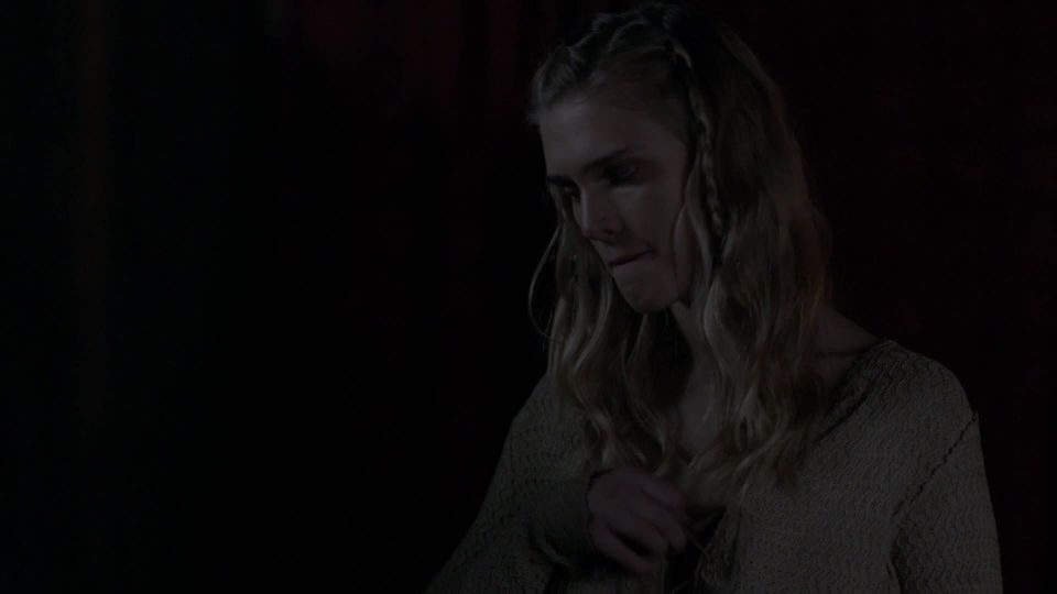 Gaia Weiss – Vikings s02 (2014) HD 1080p!!!