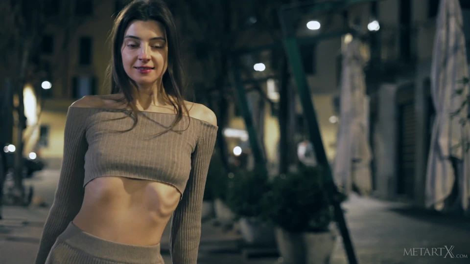 vídeo adulto 18 MetArtX - Melena A Walking Night 2 - 1080p - fetiche - fedom porno impregnación fetiche porno