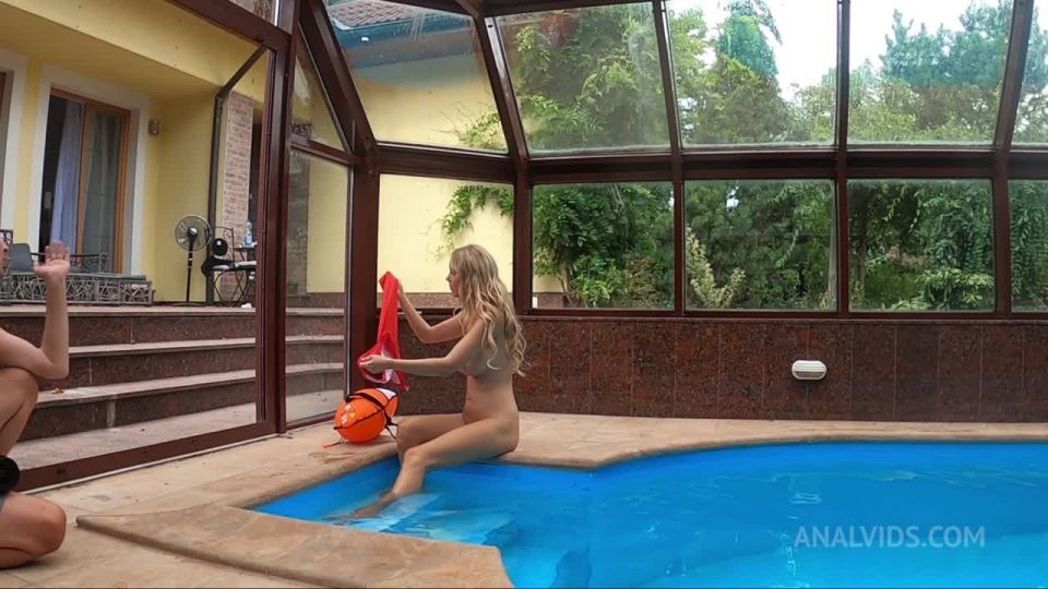 adult clip 34 Florane Russell - How we shot Baywatch BITCH - FULL BTS MOVIE (HD) | analvids | femdom porn femdom forced gay