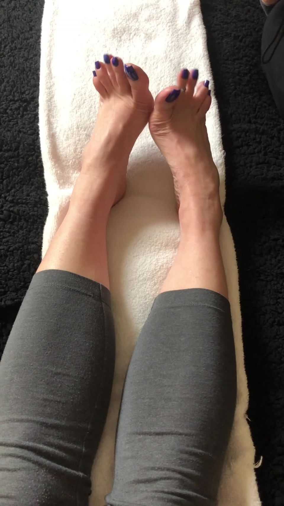 Onlyfans - Beneathmytoes - Ill get the video from her side later - 28-11-2019