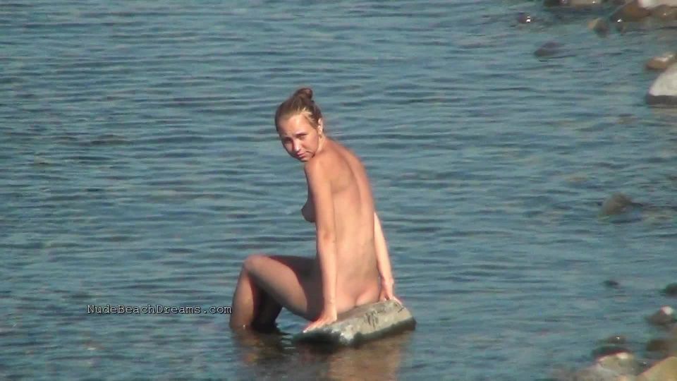 Nudist video  00911