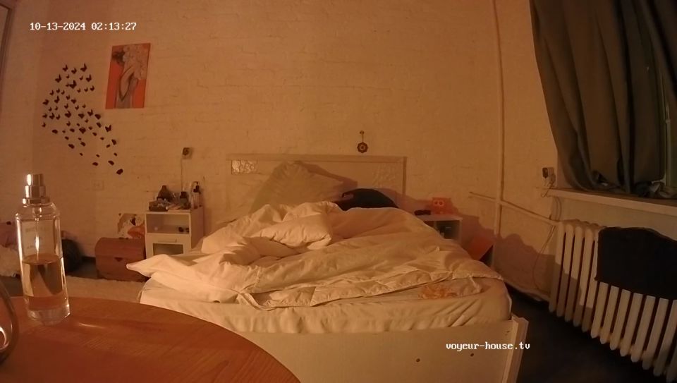 Kenia And Guest Suck Fuck In Bedroom 2024-10-12 720P - Voyeur