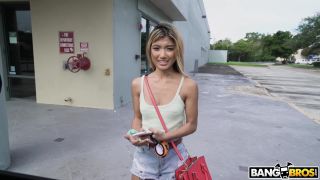 Clara Trinity - Clara Rides The Bus - 112520