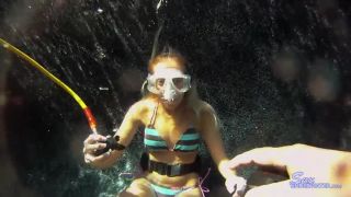 SexUnderwater e0452 Sunny Scuba Training (mp4)