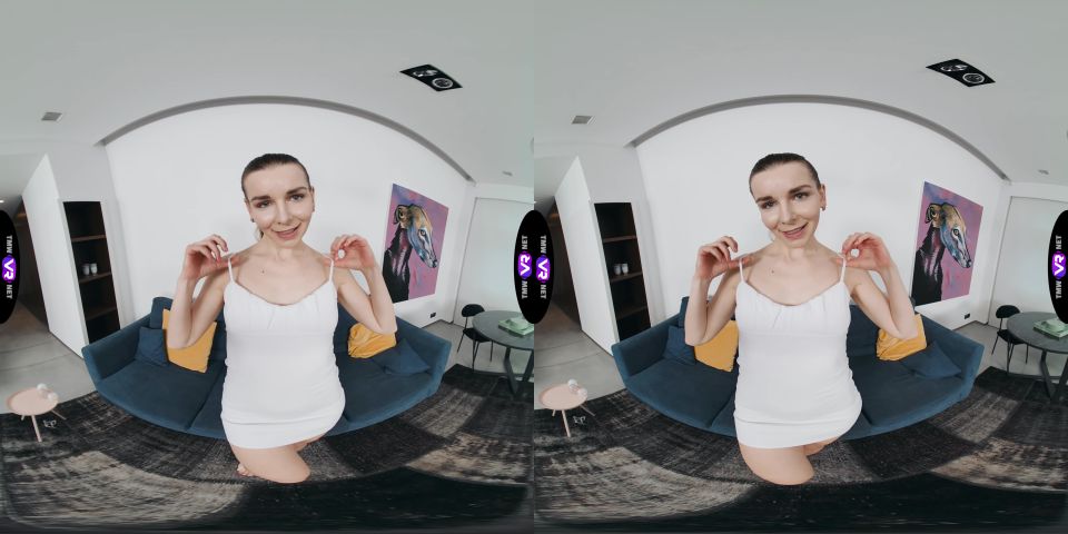 Naked fantasies go live - Oculus 7K - Small tits