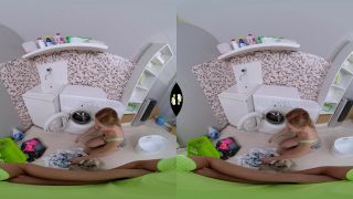 free online video 30 squeezevr Jenny Wild Stuck in Washer,  on 3d porn 