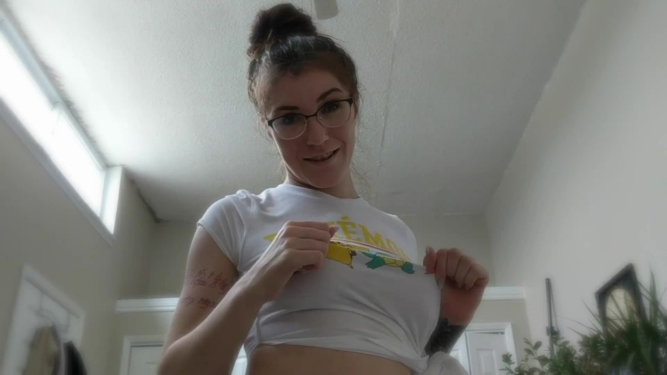 porn video 14 Lara Loxley – Waking You Up With A BJ GFE | eye glasses | blowjob porn webcam blowjob hd