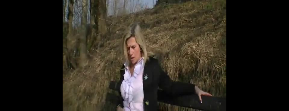 adult video 30 Outdoor vaginal fisting - amateur - amateur porn amateur faces