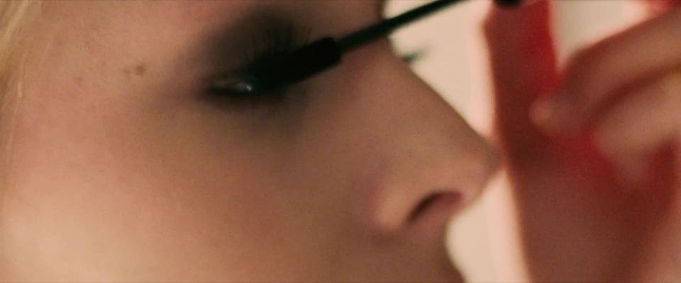 Kristen Bell, Christina Milian – Pulse (2006) HD 1080p - [Celebrity porn]