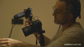 Dorcel Club 22 08 15 Haciendo de lujo mis esposas impulses 4k - Esposas