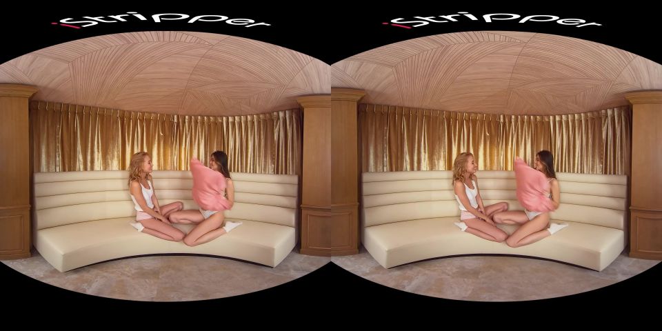 Alissa Foxy Kelly Collins - Oculus 5K