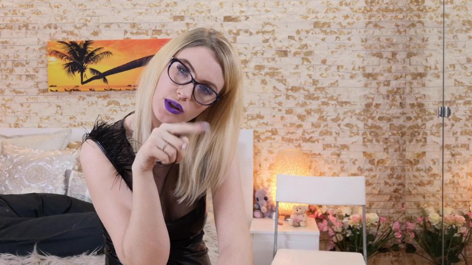 xxx video clip 8 Diosa Natalie – Mindless scrackaholic para la polla en femdom porno caracol aplastamiento fetiche