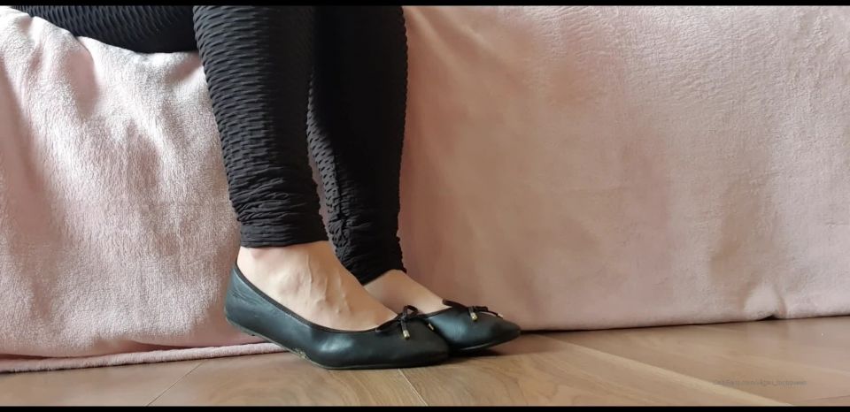 free porn video 21 foot fetish couple Watch Free Porno Online – vegan footqueen 0603202024665412 wearing my flats do you like dangling (MP4, FullHD, 2224×1080), feet on feet porn
