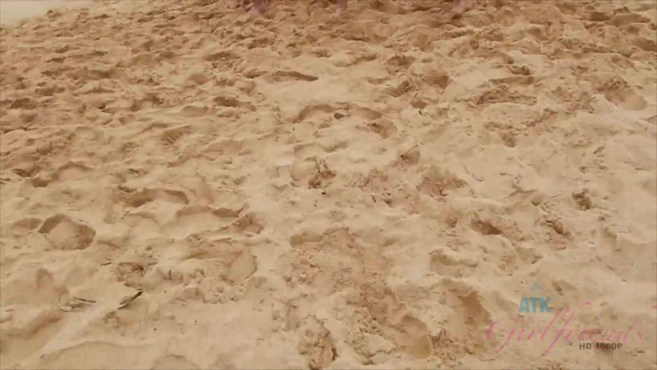 free porn clip 17 laura angel hardcore sex hardcore porn | You hit the beach, then the bed | hardcore