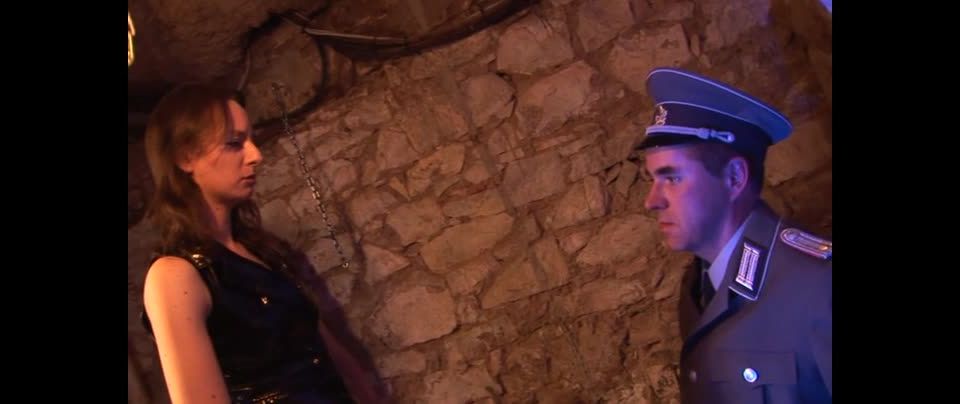 Porno descarga de vídeo de Gundula Pervers