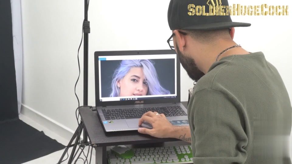 6206 Después de una sesión de fotos El modelo de la puta me seduce...