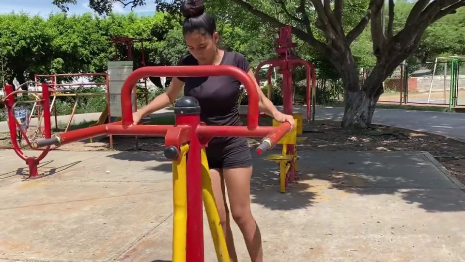 Video LE SOY INFIEL a MI ESPOSA CON MI VECINA SEXI DESPUES DE ENCON...
