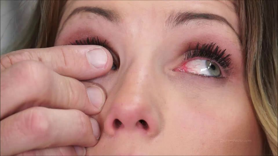 Custom Fetish - Amber s Eyes Are Touched - Fetish