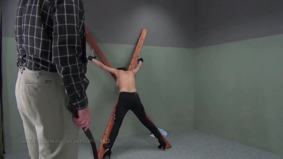 1692SpankingServer[Faphouse] - Yasmeena consigue castigar de nuevo sin latigazos - 2249