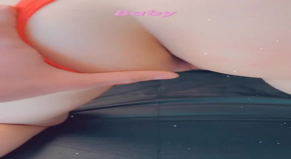 Linda chica universitaria consigue boca llena de Cus - ruso