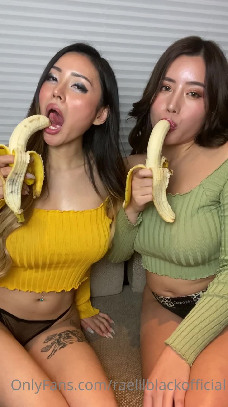 RaeLilBlack Official Raelilblackofficial - watch us swallowing these bananas im sorry i failed again to be sexy at the e 29-10-2020