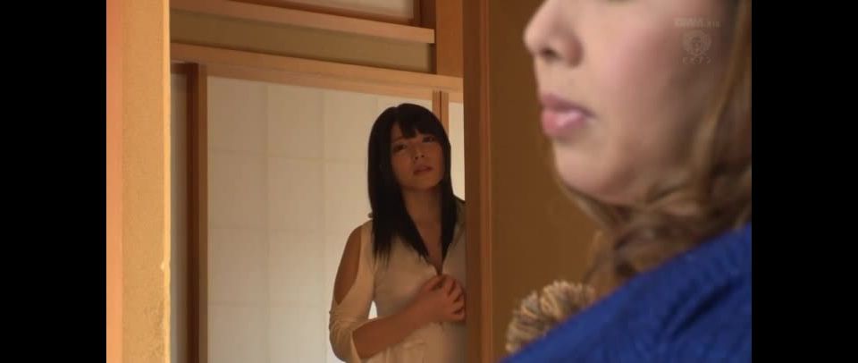 Yumi Kazama, Ai Uehara Lesbiana madre e hija incestuosa (niñas lesbianas)