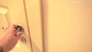 Stepsister And Stepbrother Fuck In The Bathtub While Parents Are Not At Home 1080p