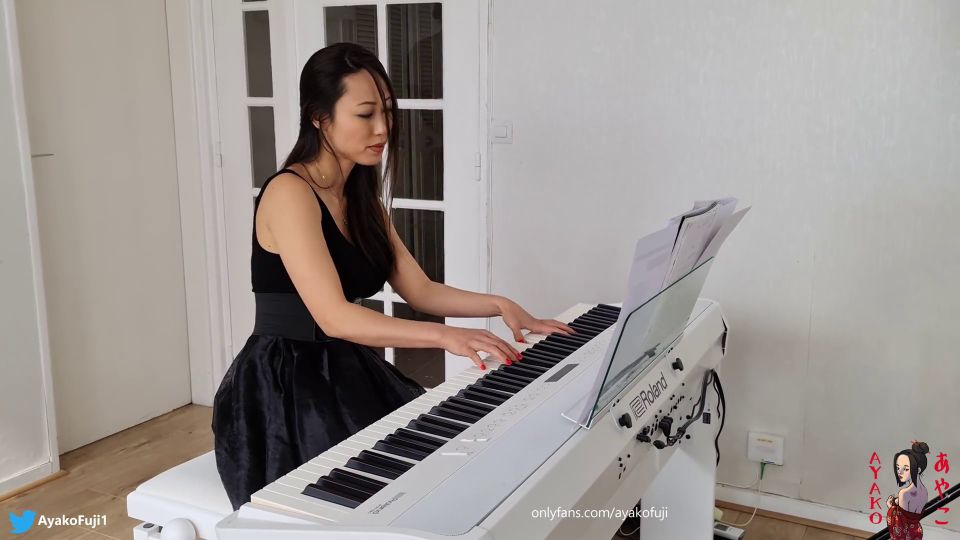 Ayako Fuji - The Asian Pianist Best music lesson by a HOT Japanese - Blowjob