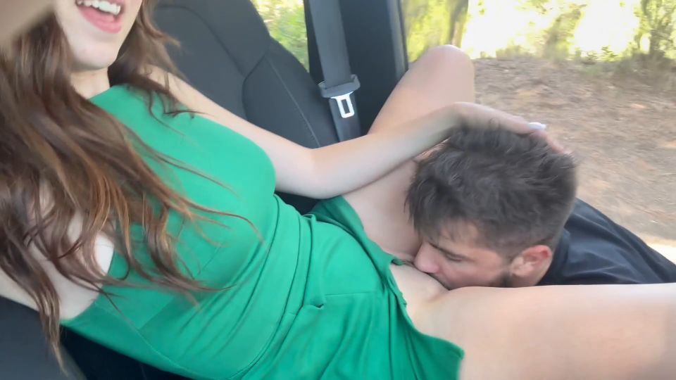 Hello Limoon She Went For A Walk Without Panties And Was Fucked In The Car (Pornstar)