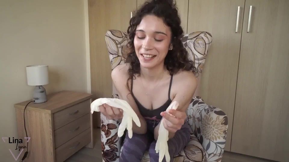 clip 24 LinaLynn - Wie von Fremder Hand GEFICKT - mein Erstes mal mit Latexhandschuhen  on german porn amateur russian pussy