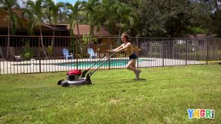Spencer Bradley mows the lawn and gets cock as a reward Tattoo!