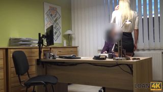 Una mujer agradable necesita dinero pero el acreedor quiere acostarse con ella.