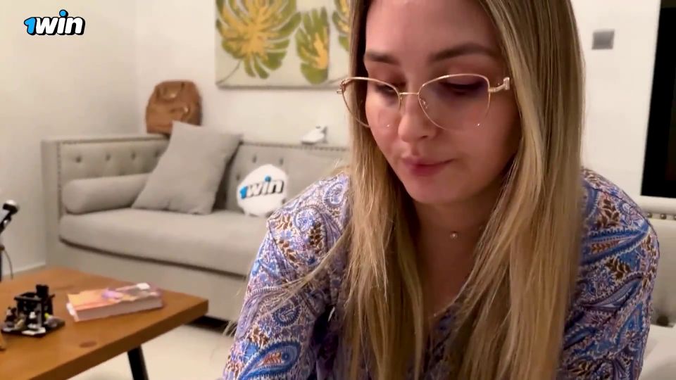 Alina Rai - Fuck My Best Friends Stepmom On The Couch Full HD - MILF beauty