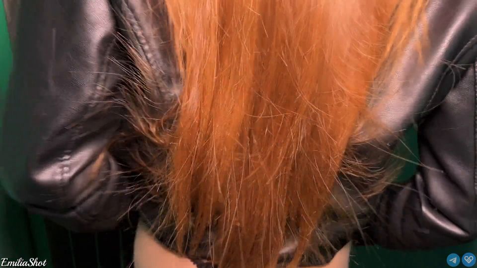 Onlyfans - Stepsister En Botas Fucked En La Entrada Sexo Público Emilia Shot - Oral