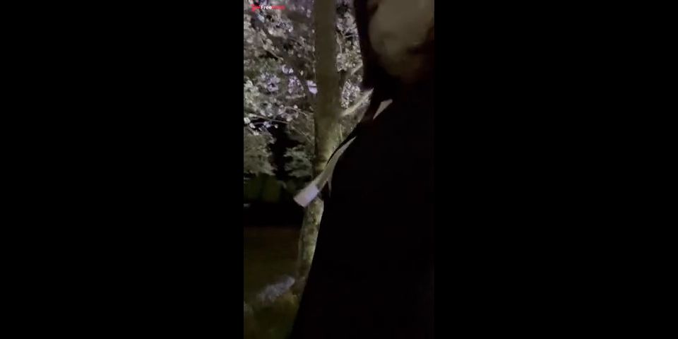 [GetFreeDays.com] Walking in a Japanese park Sex Video February 2023