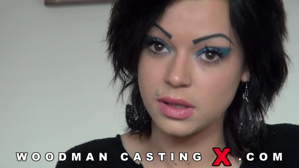 Melinda casting X GroupSex!