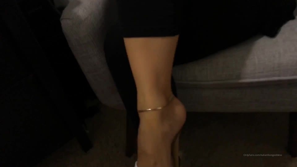 italianfootgoddess    enjoy this sexy video guys i ll be answering your messages today | italianfootgoddess | femdom porn victoria june femdom