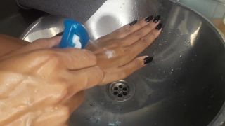online video 25 Hand washing - sfw - fingering porn cruel fetish