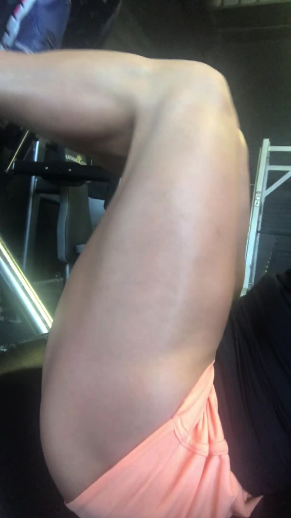 Julie Pereira - juliepereirapt () Juliepereirapt - everyday is leg n ass day in the gym for me multi tasking so my fav 03-07-2018