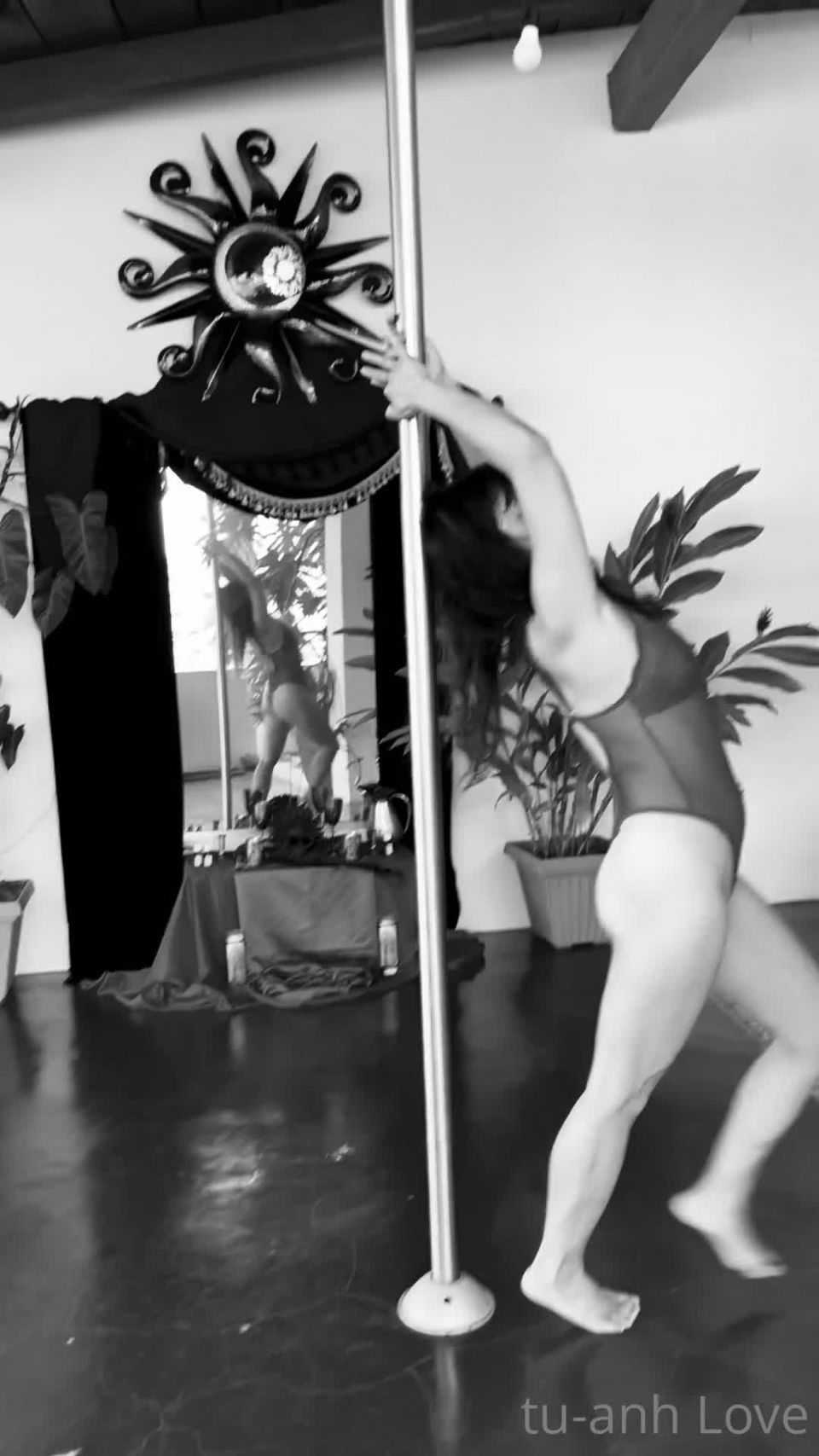 online clip 20 party hardcore lesbian hardcore porn | Onlyfans - Tu-anhlove - My first pole dancing lesson with Aries Goddess Arakai Moon - 02-11-2021 | hardcore