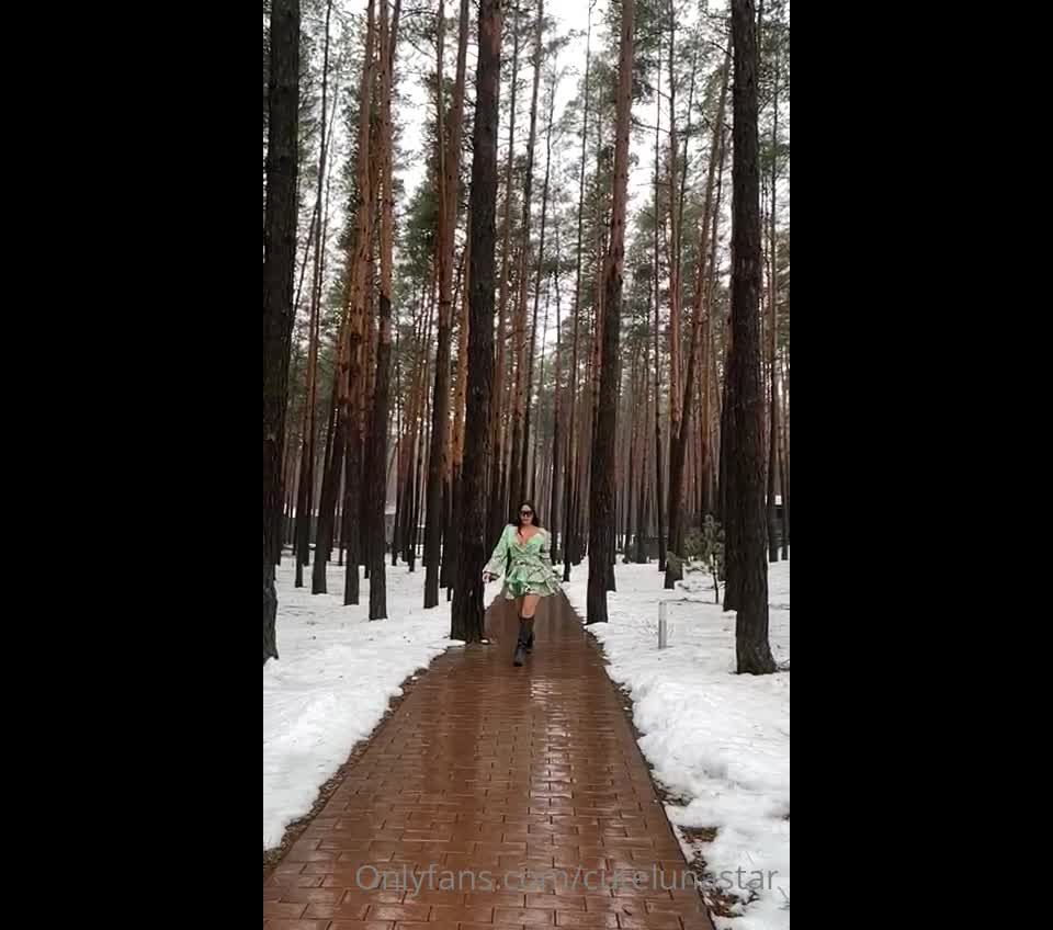 Luna Star - cutelunastar () Cutelunastar - walking through the enchanted forest with no panties on for you all this hard woo 04-02-2021