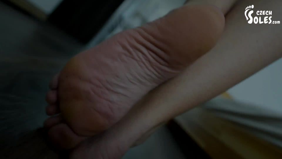 7106 Ya tengo los pies calientes