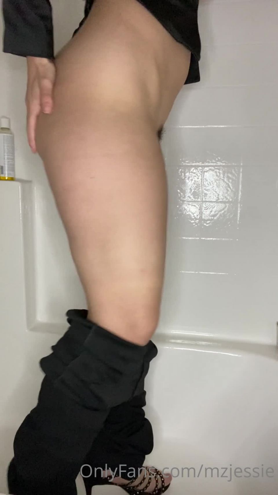 Onlyfans - Jessie - mzjessie - mzjessieMeu primeiro video em Portuguese - 22-01-2021