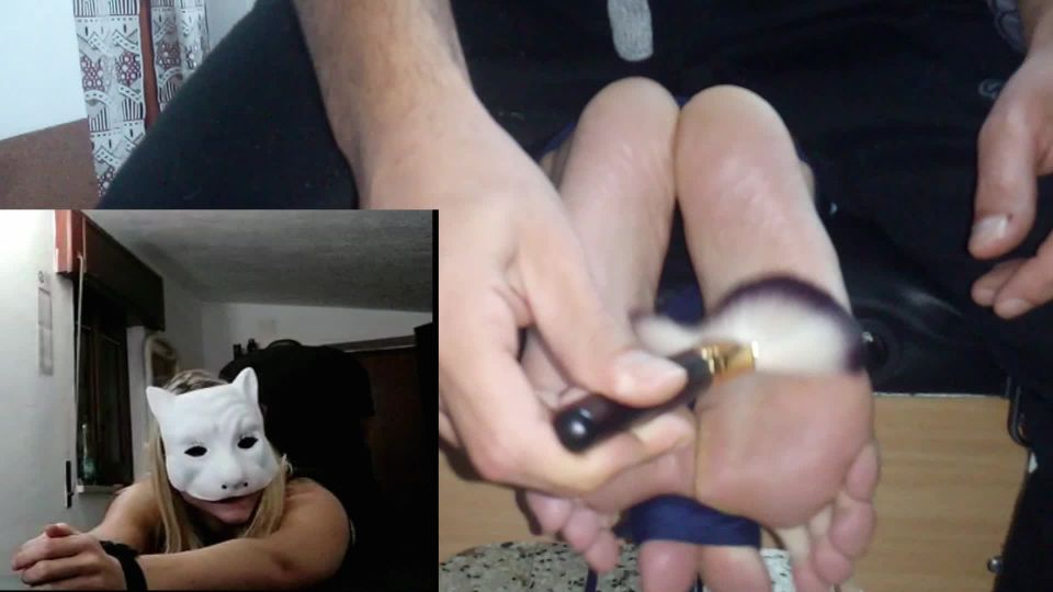 CrystuelStudio – Master VS Mistress PT2-Crystal tickled to exhaustion Foot