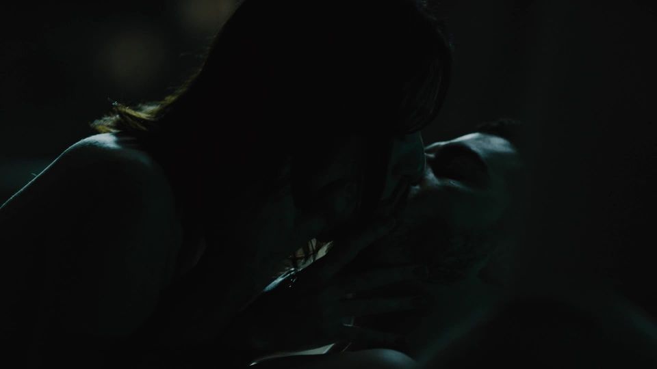 Caroline Abras, Cristina Flores, Priscila Assum - The Mechanism s01e02-07 (2018) HD 1080p!!!