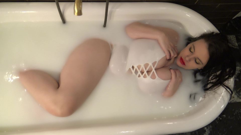 online xxx video 37 big tits stockings porno Lovely Lilith’s BBW Milk Bath Tease 4k, big tits on bbw