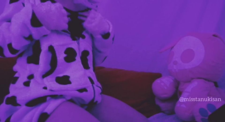 Amateur Asian Teen Humping Bunny Plushie Fuck Until Orgasm Webcam Girl 