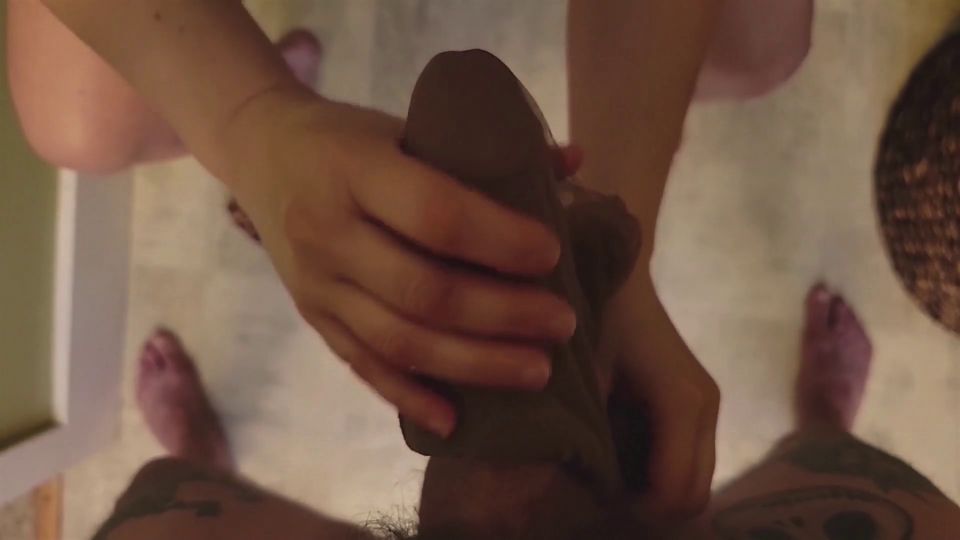 7198 StepMam Kicking StepSon en el Dick Cock BALL BUST