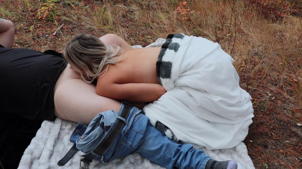 gratis porno video 21 TripleDBabe – Follando en el bosque - charla sucia - femdom porno femdom doméstica esclavo