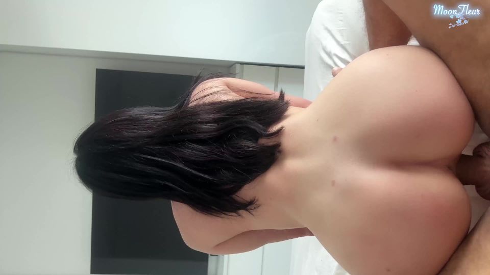 Sweetie Fox @sweetiefox_of - Uninhibited Brunette Sis Deep Sucks and Rough Fucks till Facial - Onlyfans